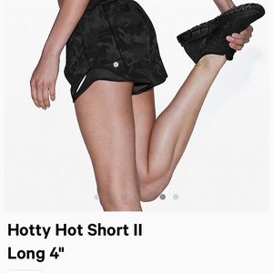 ISO lululemon hottie hot shorts size 2 inseam 4”